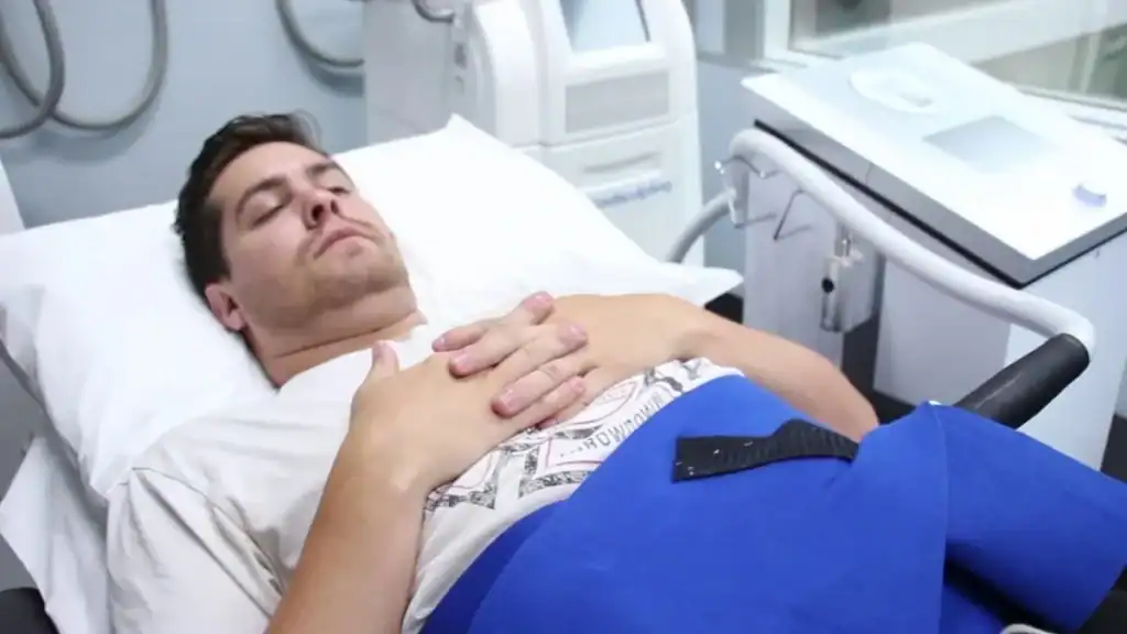 Transforming Bodies: Celebrity Success Stories and the Truth Behind Body Contouring 2 Image of male having body contouring Windlesham treatment